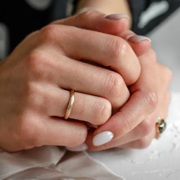 Gold twig wedding rings MIANA Image