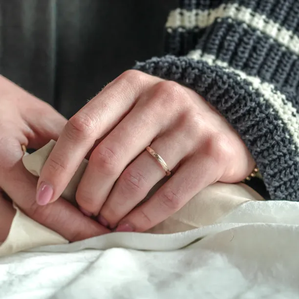 Gold twig wedding rings MIANA Image