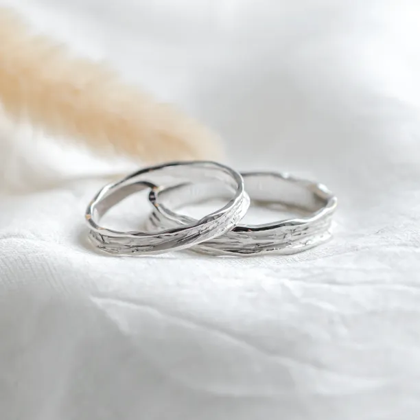 Wedding bands with natural surface NATURA Image