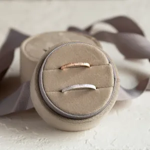 Gold relief wedding rings MIKE Thumbnail