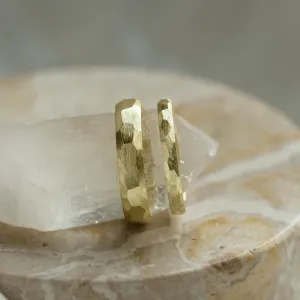Hammered gold wedding rings BOME Thumbnail