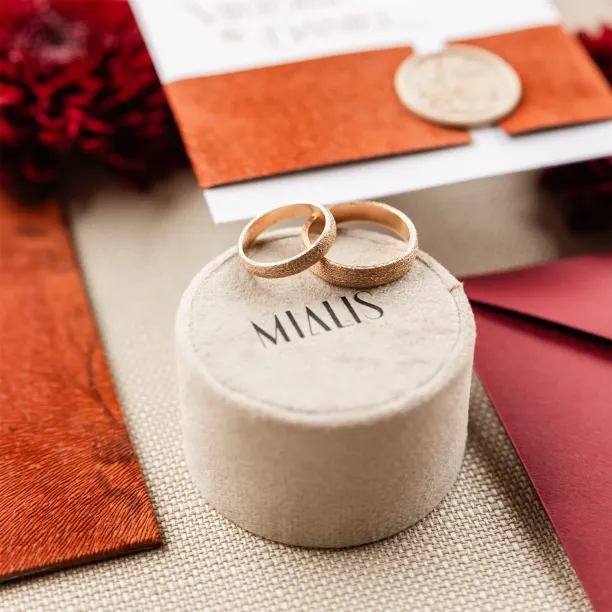 Wedding rings with unusual surface MARTAS Image