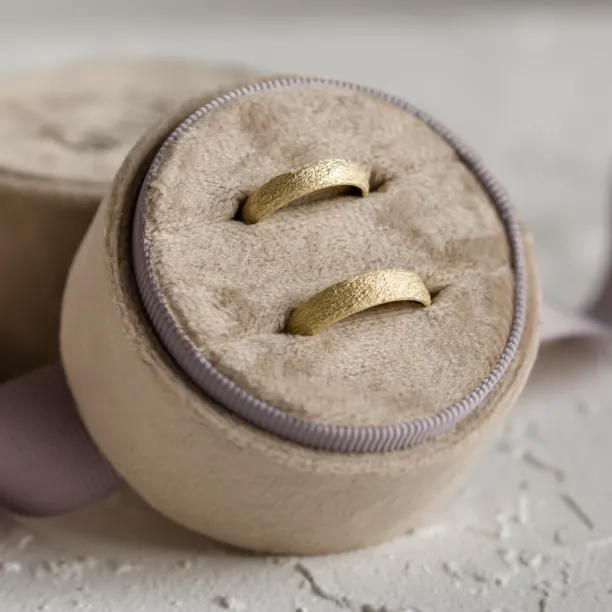 Wedding rings with unusual surface MARTAS Image