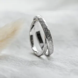 Gold hammered wedding rings BERGEN Thumbnail
