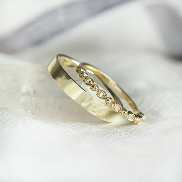 Elegant diamond wedding rings HONEY Image