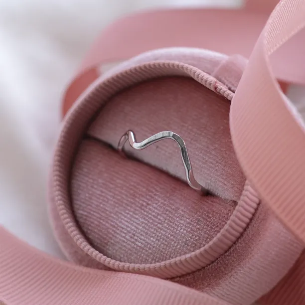 Gold mountain minimalist ring ALPINE Image