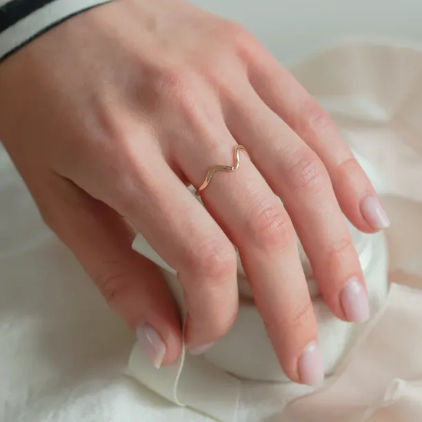 Gold mountain minimalist ring ALPINE Image