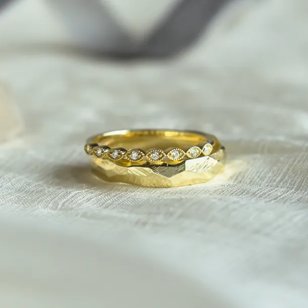 Unusual diamond wedding bands DARLING Image