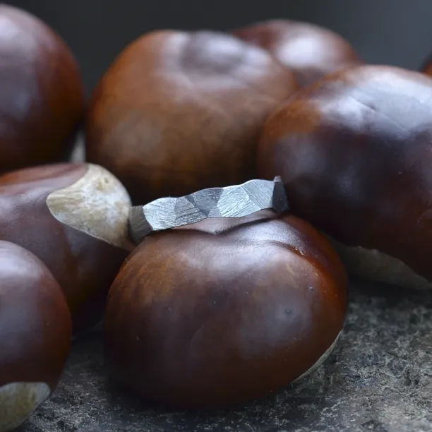 Gold wedding rings with a relief surface TRINVI Image