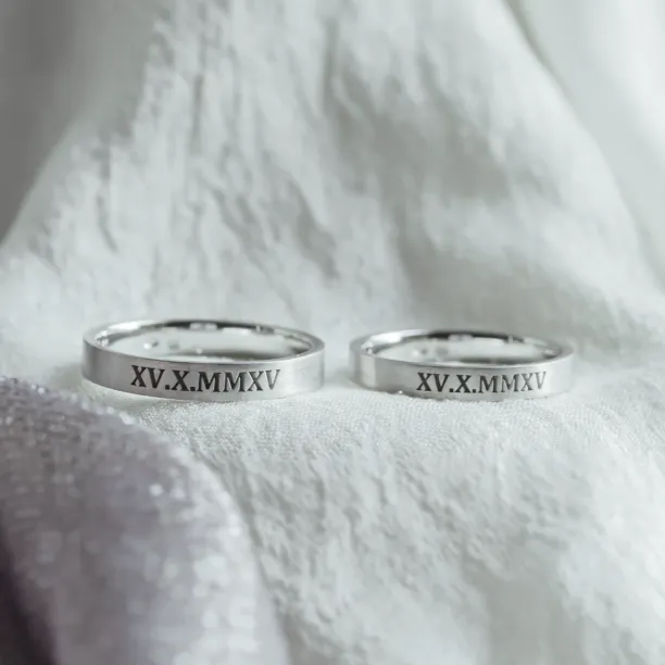 Engraved wedding rings with Roman numerals NADIA Image