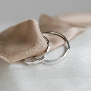 Irregular hammered wedding rings OSAKA Thumbnail
