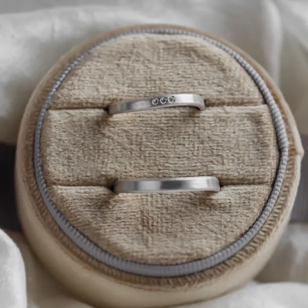 Elegant wedding rings with matte surface and diamonds MATTY Image