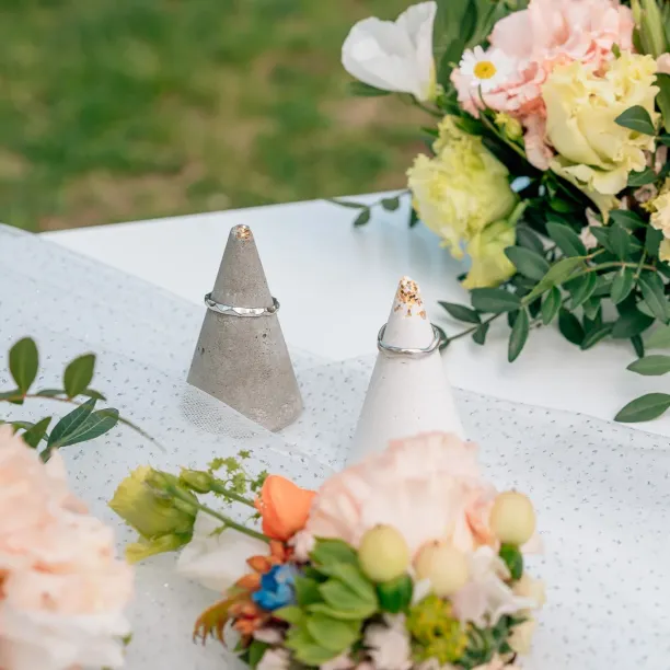 Unusual wedding rings with a shiny ESTELA Image