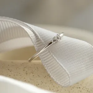 Minimalist ring with diamonds HANNAH Thumbnail