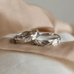 Gold engraved wedding rings ROCCIA Thumbnail