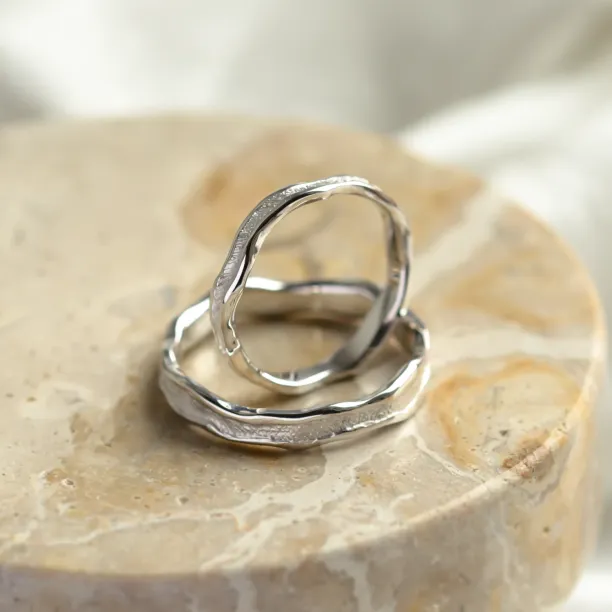 Organic matching wedding rings SAVANNAH Image