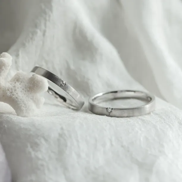 Matte diamond wedding rings LUCA Image