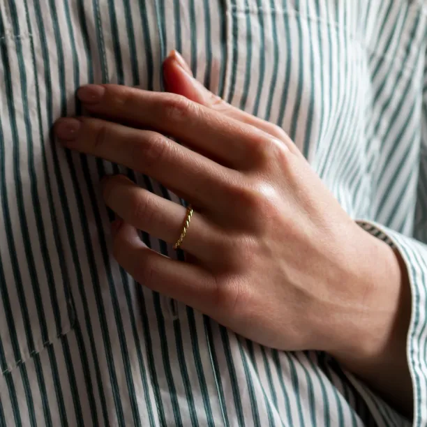 Gold minimalist wedding rings VALO Image