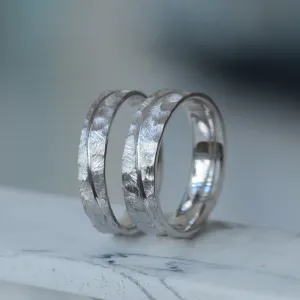 Gold wedding rings with scratched surface LUGO Thumbnail