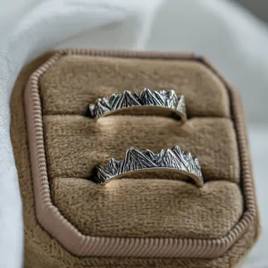 Wedding rings in mountains shape with black rhodium SILVRETTA Thumbnail