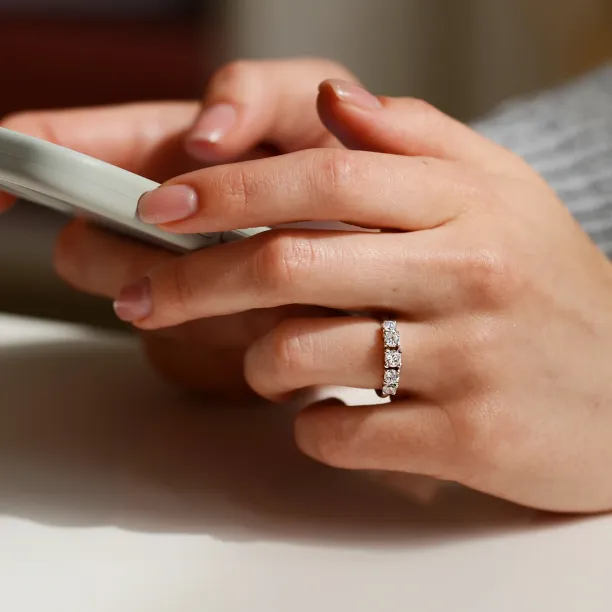 Five stone diamond engagement ring NICOLAS Image