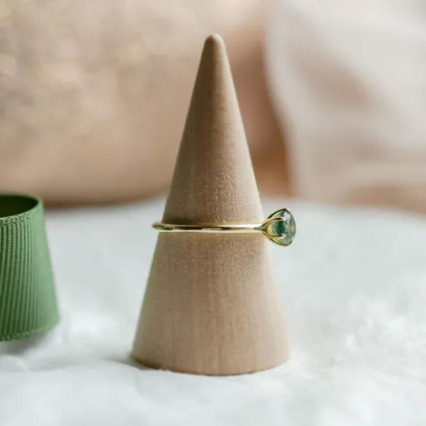 Minimalist engagement ring with moss agate MAGGIE Image