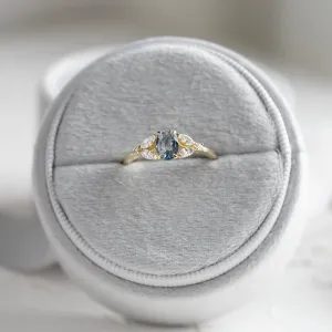 Oval sapphire ring with diamonds CADETIE Thumbnail