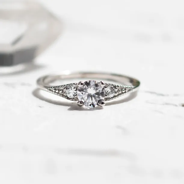Gold vintage lab-grown diamond ring ORSINI Image
