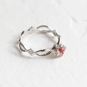 Solid gold Irish knot ring for women with strawberry quartz QUEENLY Thumbnail