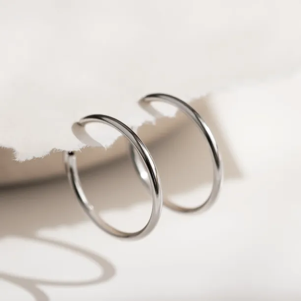 Gold hoop earrings MOZZA Image