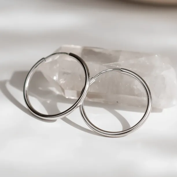 Gold hoop earrings MOZZA Image