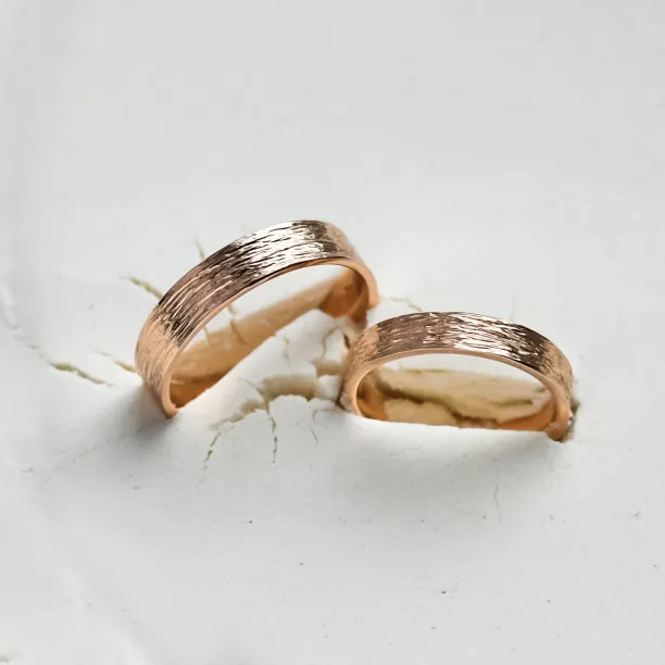 Unusual wedding bands with woodbark surface BRANCH Image