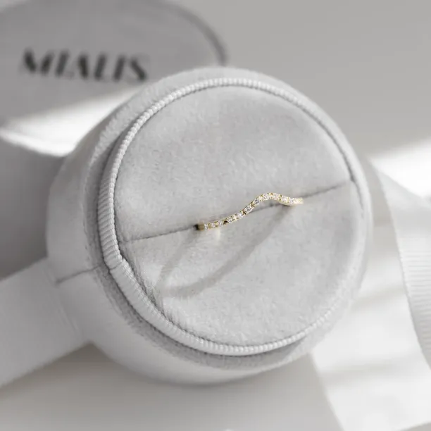 Gold eternity ring with diamonds TIEROS Image