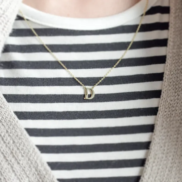 VERTE Name gold diamond pendant Image