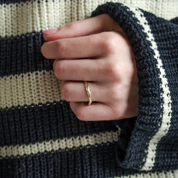 Atypical wedding rings GOLI Image