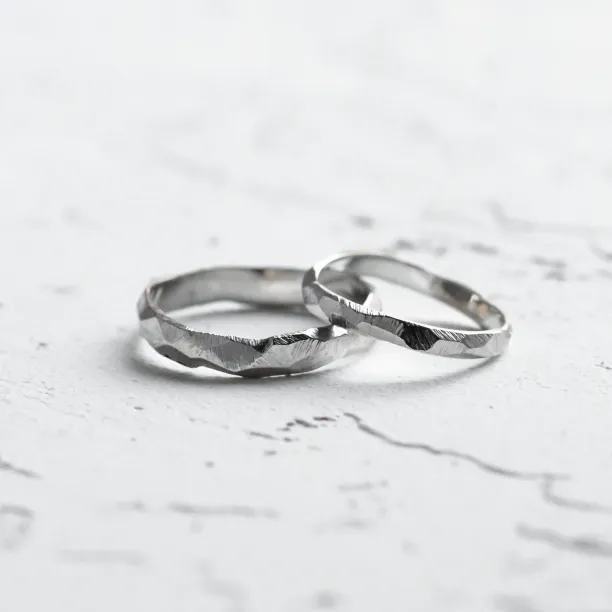 Atypical wedding rings GOLI Image