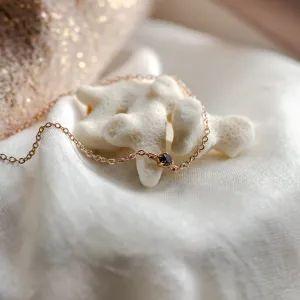 Minimalist bracelet with a black diamond BLAKE Thumbnail