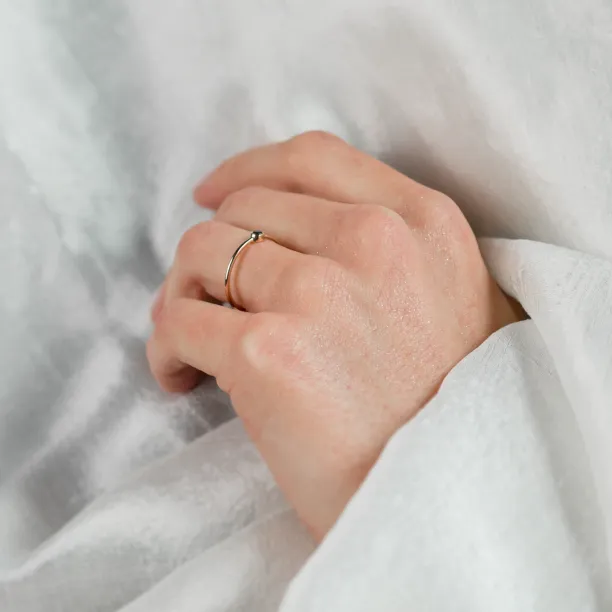 Minimalist ring with black diamond BLAIZE Image