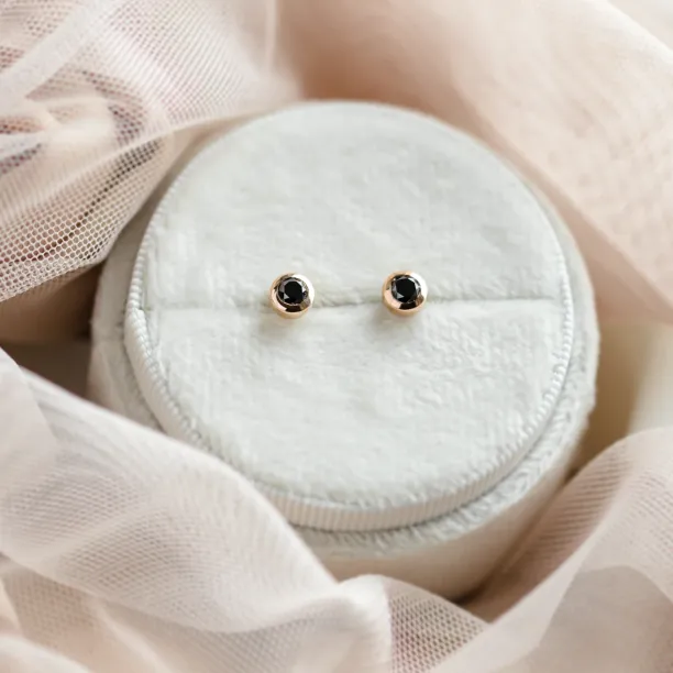 Golden earrings with black diamonds AMAYA Image