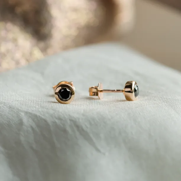 Golden earrings with black diamonds AMAYA Image