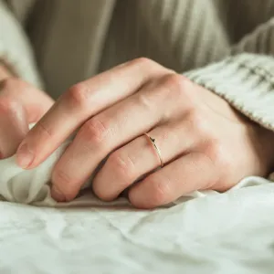 Gold minimalist ring with black diamond BRUNO Thumbnail