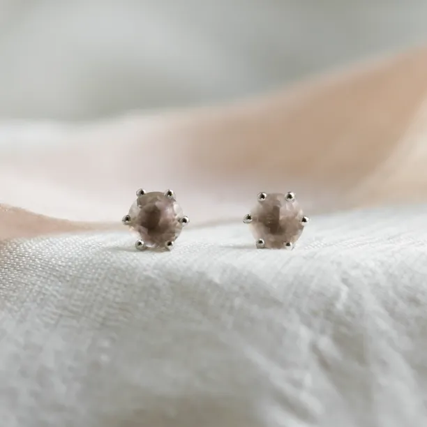 Gold earrings with morganite MAY Image