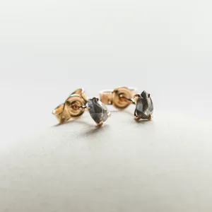 Gold minimalist earrings with salt and pepper diamonds STELLIE Thumbnail