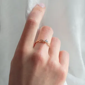 Gold entwined ring with diamond QUEENS Thumbnail
