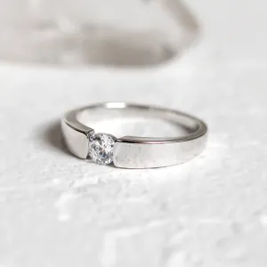 Gold engagement ring with 0.25 ct diamond MOVIK Thumbnail