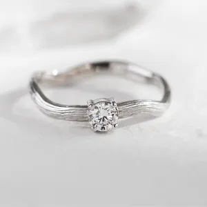 Atypical engagement ring with lab-grown diamond and tree bark surface RIANA