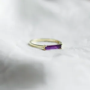 Gold ring with baguette amethyst AYLA Thumbnail
