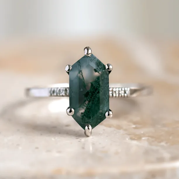 Gold diamond ring with moss agate ROXANE Image