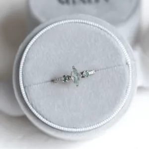 Vintage moss agate ring with side diamonds in solid gold OSCAR Thumbnail