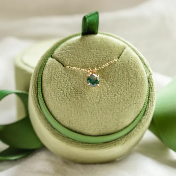 Gold necklace with round moss agate SIOBHAN Image